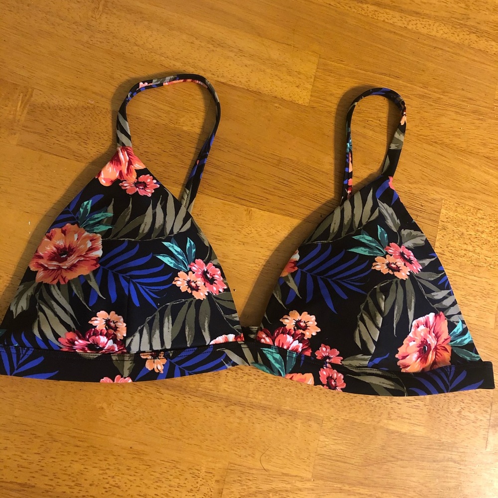 Hollister floral bikini top